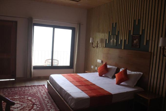 Starry Sky Hotel Joshimath Exterior photo
