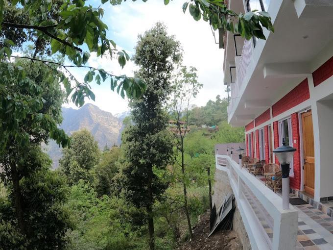 Starry Sky Hotel Joshimath Exterior photo