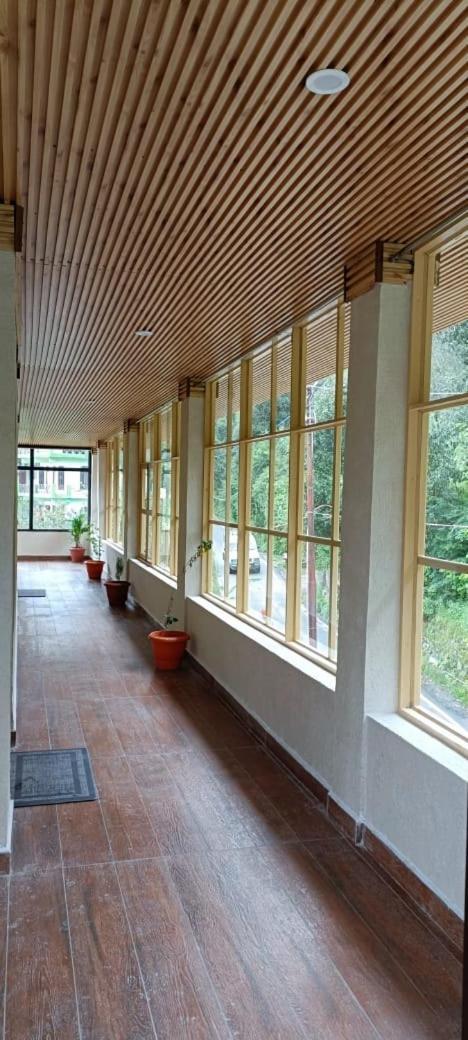 Starry Sky Hotel Joshimath Exterior photo