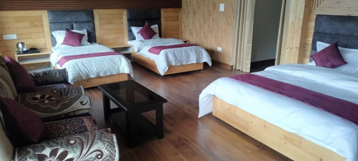 Starry Sky Hotel Joshimath Exterior photo